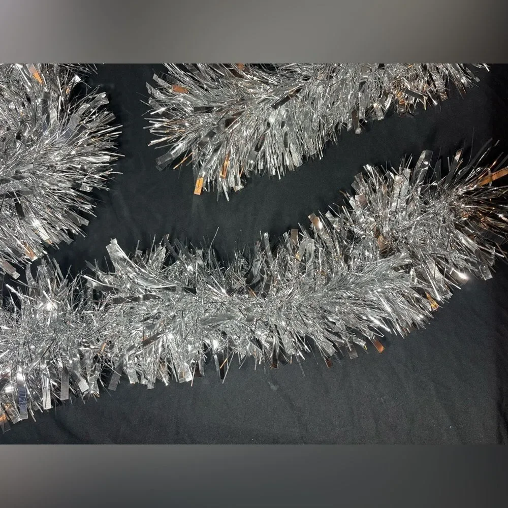 🎄❤️🎄 24’ Silver Christmas Garland Tinsel EPC Two Pieces